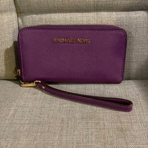 Micheal Kors Wallets